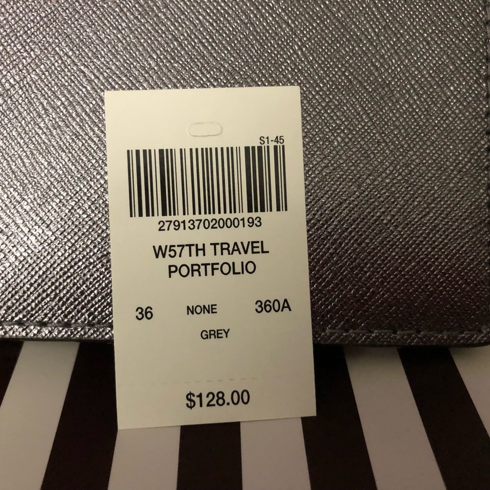 Henri Bendel W57th Travel Portolio Wallet Metalic Gray